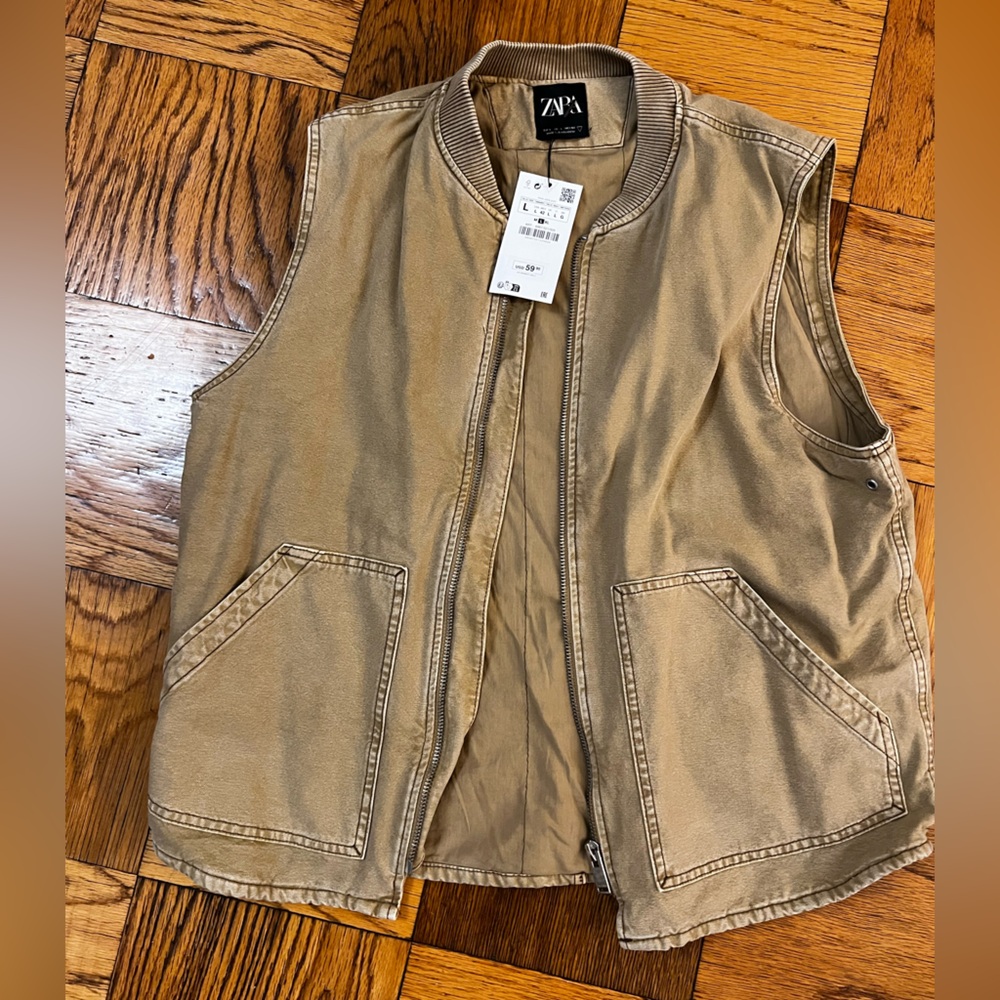 Zara Beige Zip-Up Vest